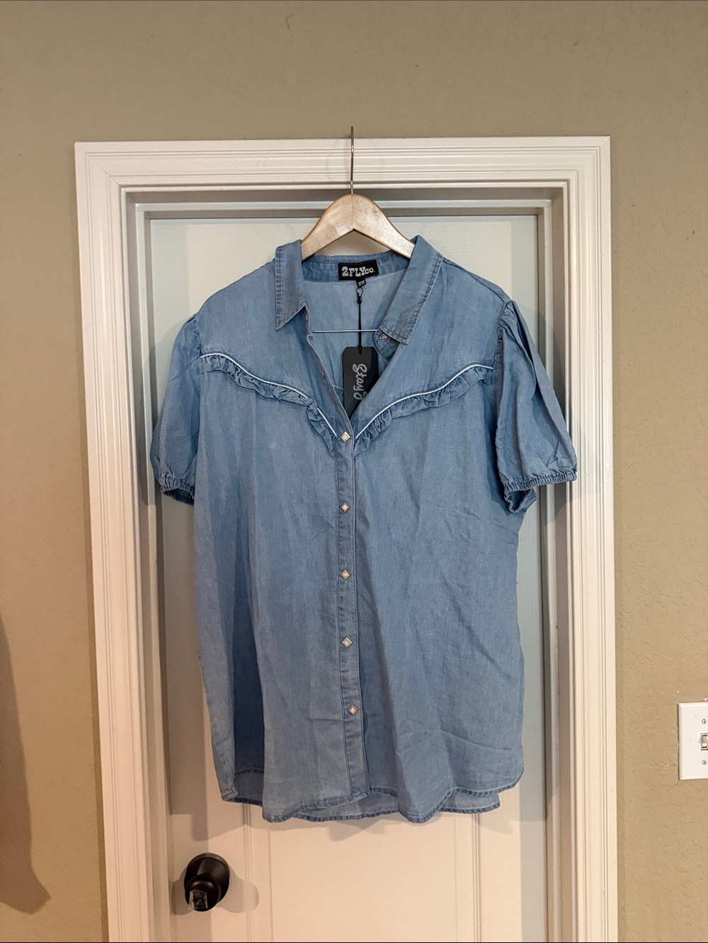 2Fifteen Light Blue Denim Button-Down Shirt